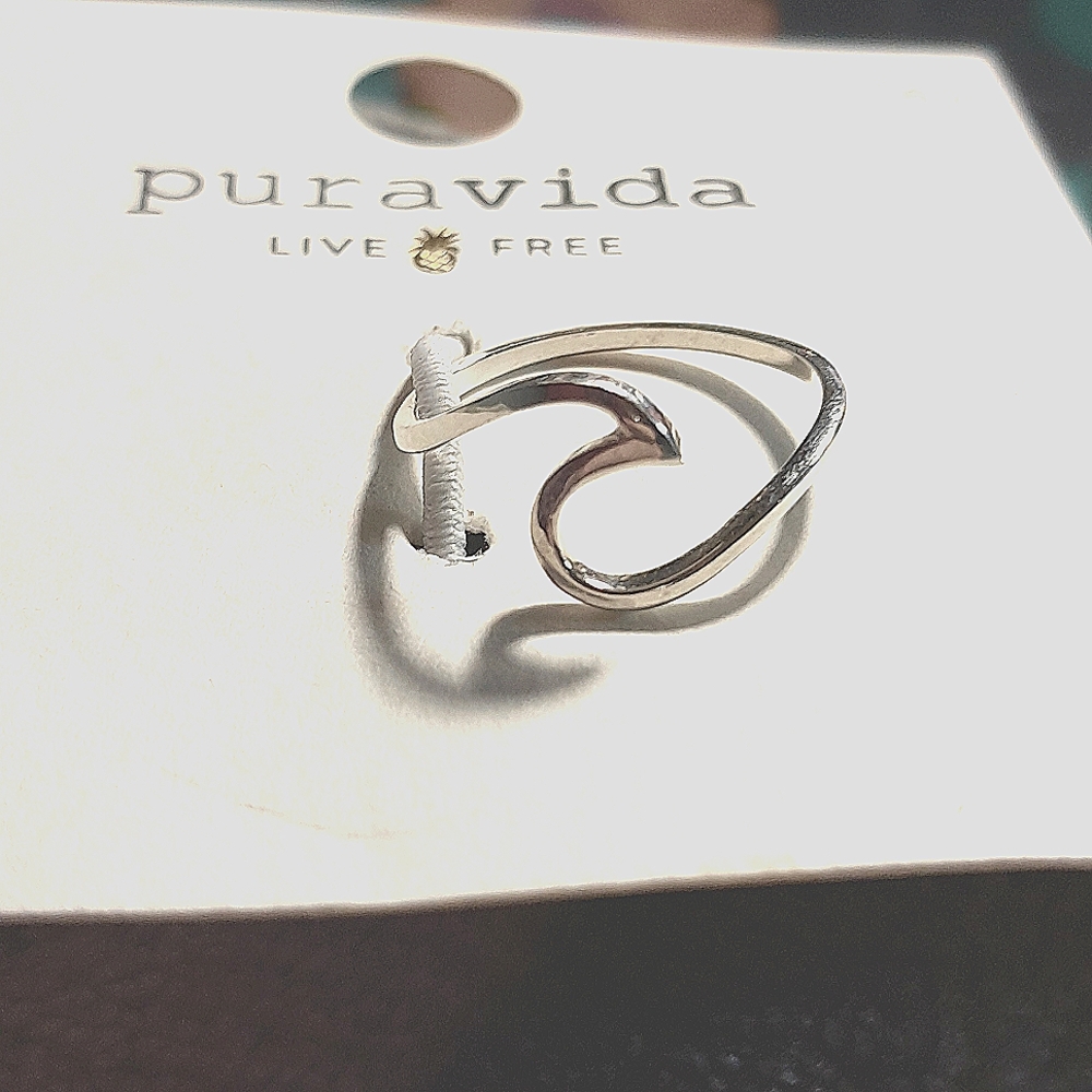 NEW  .925  Sterling Silver wave ring 💍